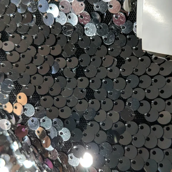 Carmen Marc Valvo Sequin, Long Skirt. Size 6 - Picture 5 of 7